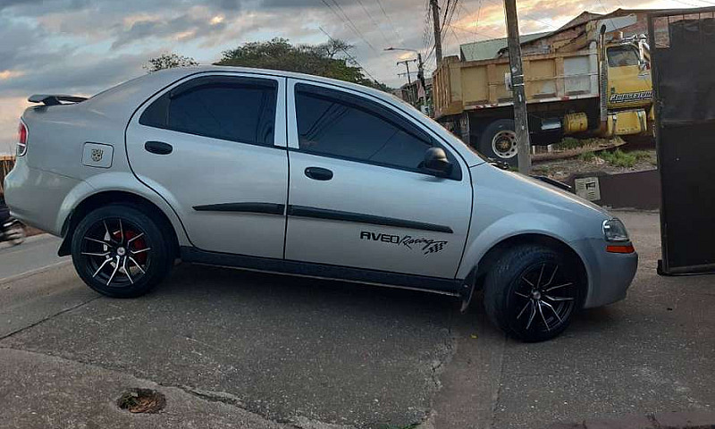 Vendo Aveo Famili En...