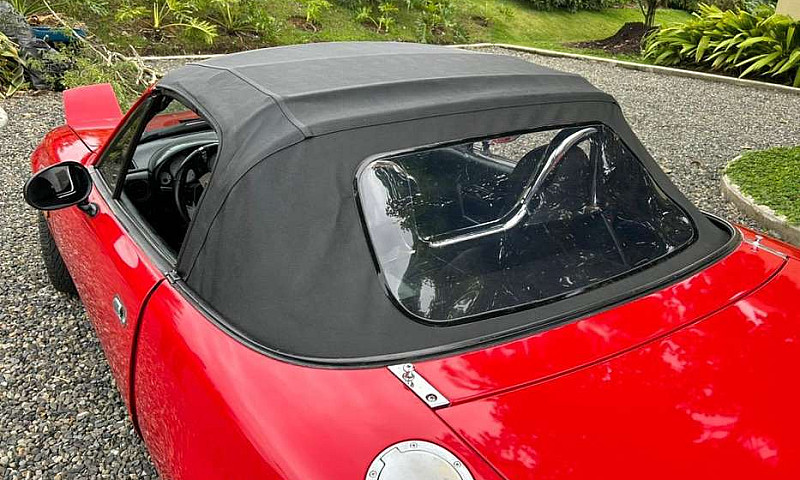 Vendo Mazda Miata 19...