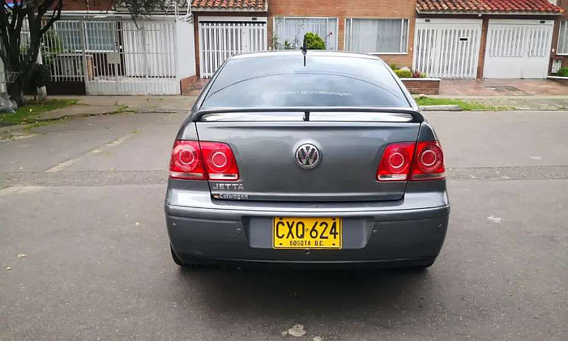 Vendo Volkswagen Jet...