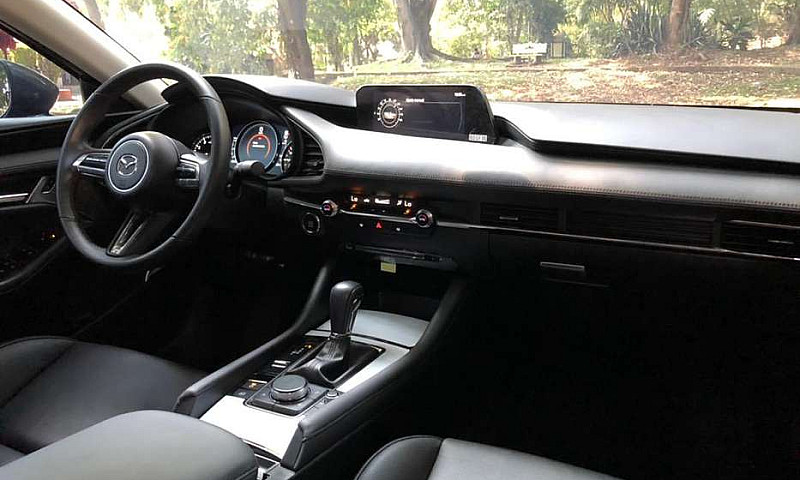Mazda 3 Grand Tourin...