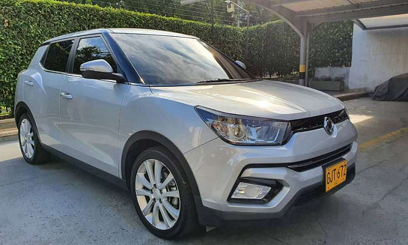 Ssangyong Tivoli Eli...