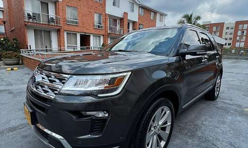 Ford Explorer Limite...