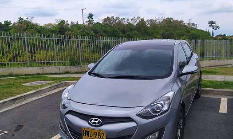 Se Vende Hyundai I30...