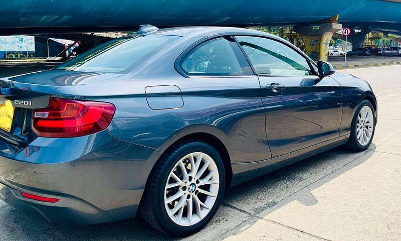 Bmw 220I Sport Line...
