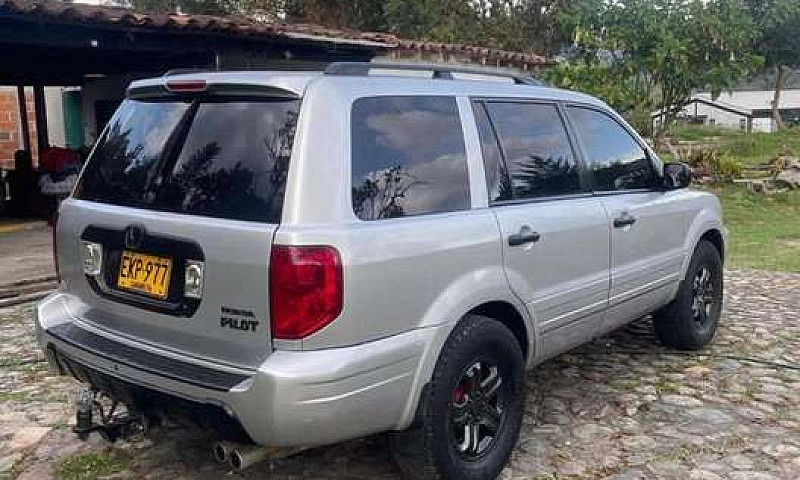 Honda Pilot 2002...