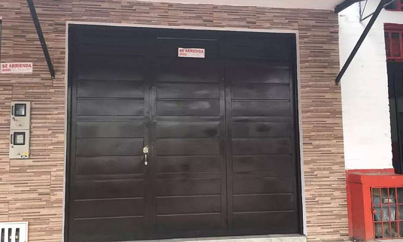 Arriendo Casa Con Lo...
