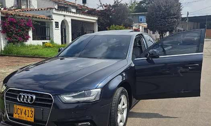 Carro Audi A4...