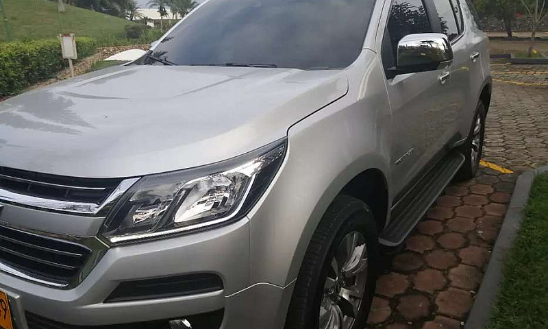 Vendo Chevrolet Trai...