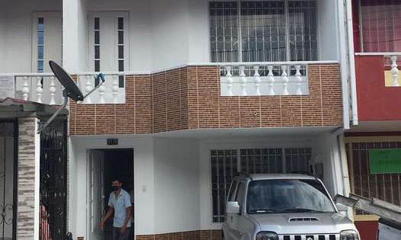 Hermosa Casa Via Pri...