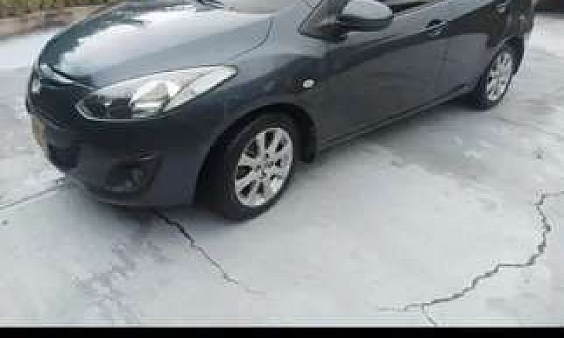 Vendo O Cambio Mazda...