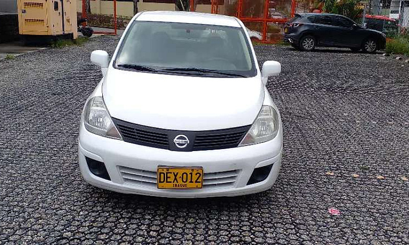 Vendo Nissan Tida Mo...