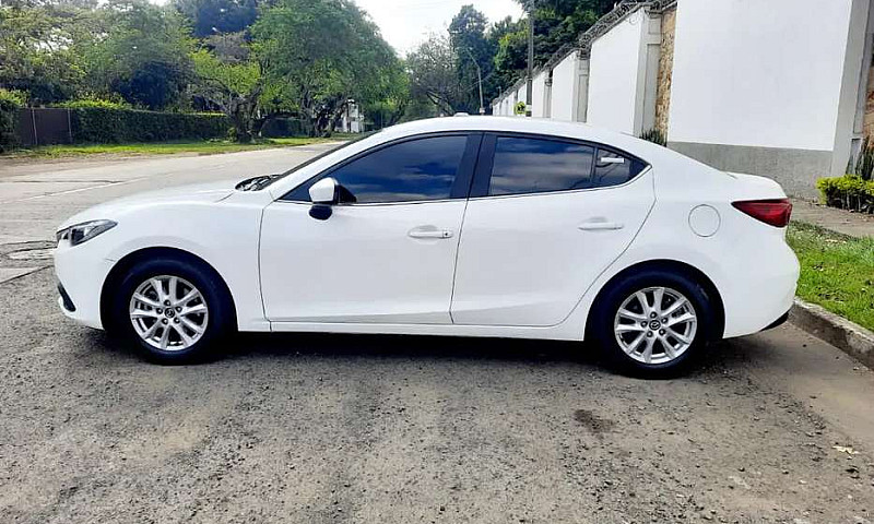 Hermoso Mazda 3 Prim...