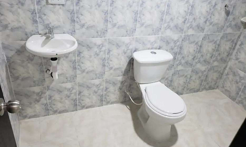 Se Vende Casa A Estr...