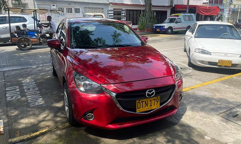 Mazda 2 Touring At 1...