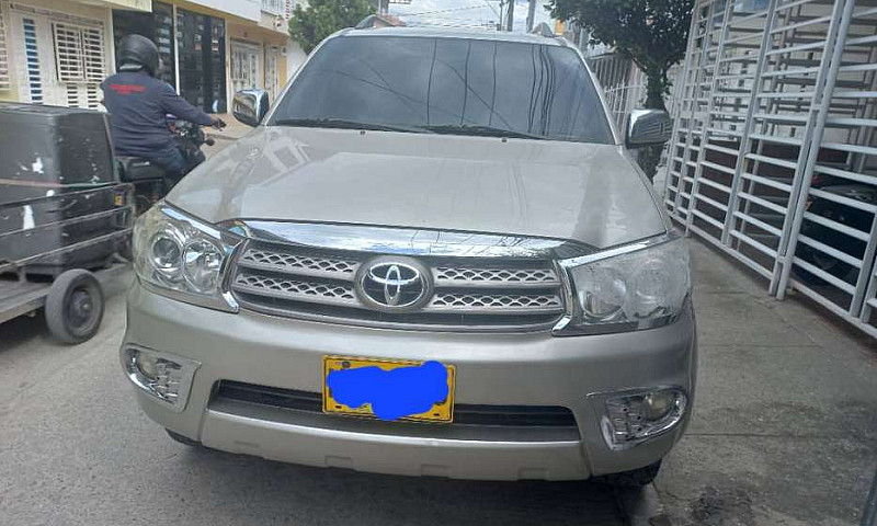 Fortuner Modelo 2012...