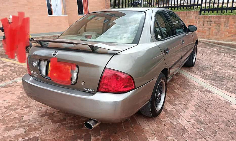 Vendo Nissan Sentra ...