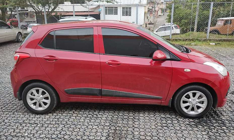 Vendo Hyundai I Gran...