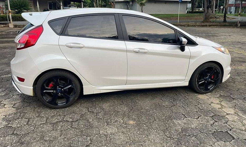 Ford Fiesta St 1.6 T...