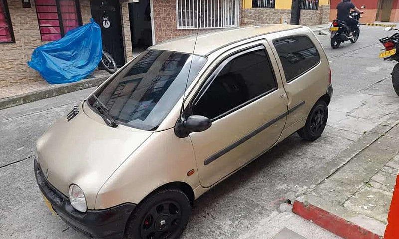 Vendo  Twingo Mod 99...