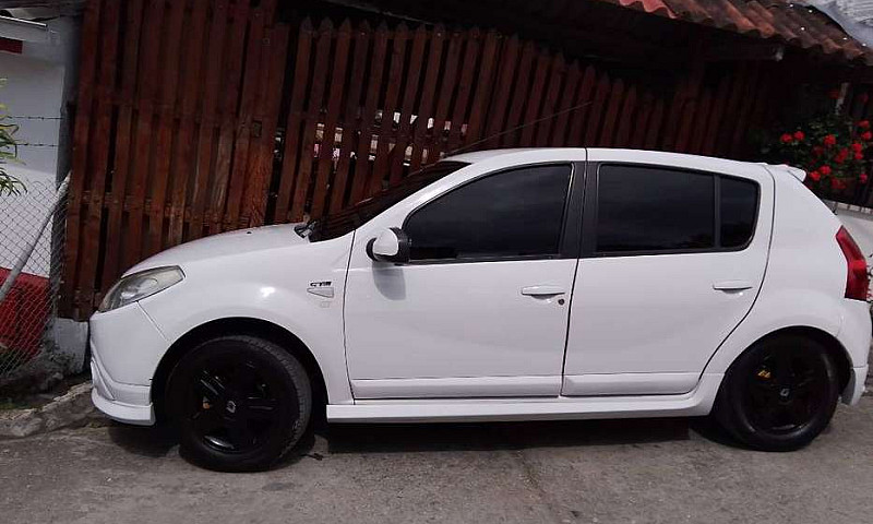 Se Vende Sandero Gt ...