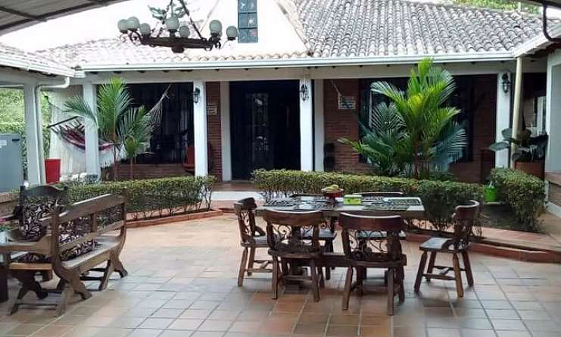 Vendo Hermosa Casaqi...