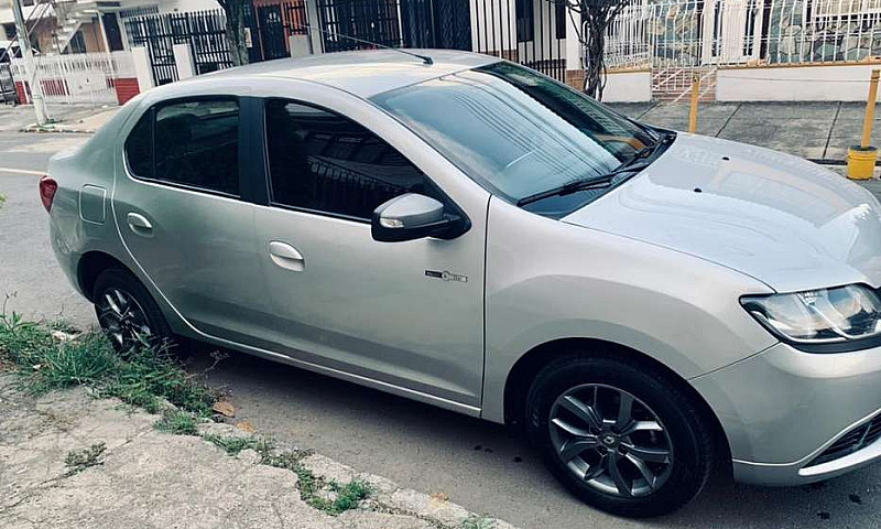Renault Logan...