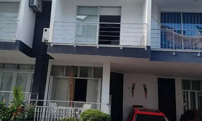 Vendo Hermosa Casa E...