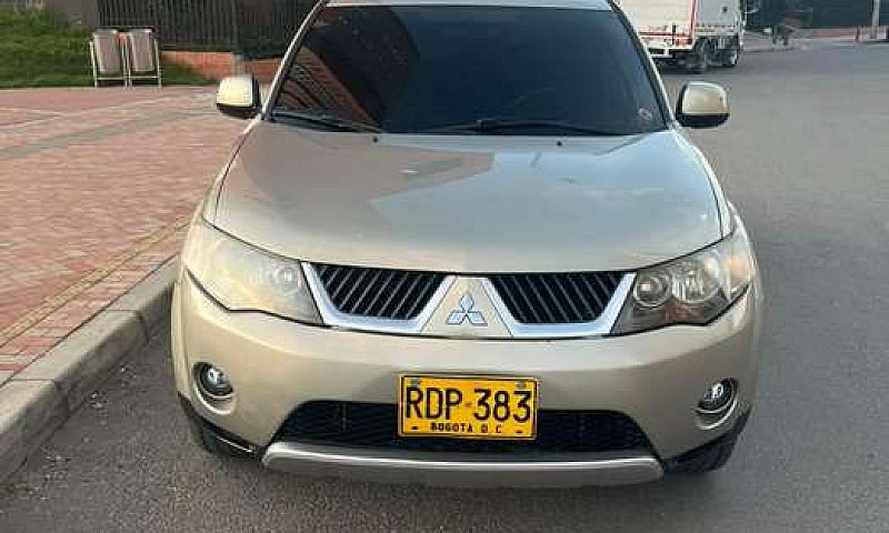 Mitsubishi Outlander...