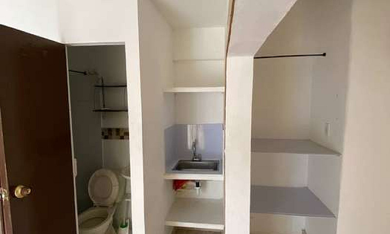 Se Arrienda Habitaci...