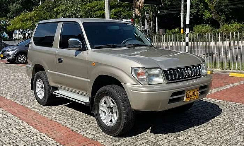Toyota Prado Sumo 20...