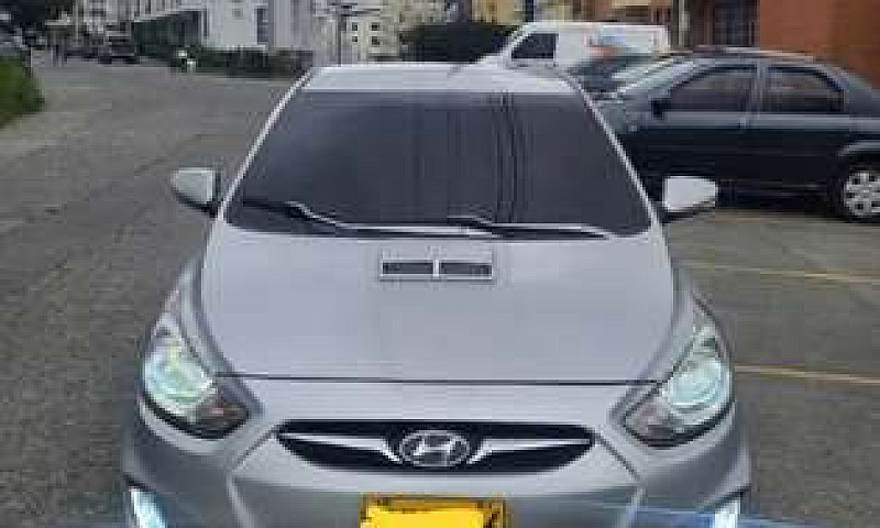 Vendo Hiunday I25...