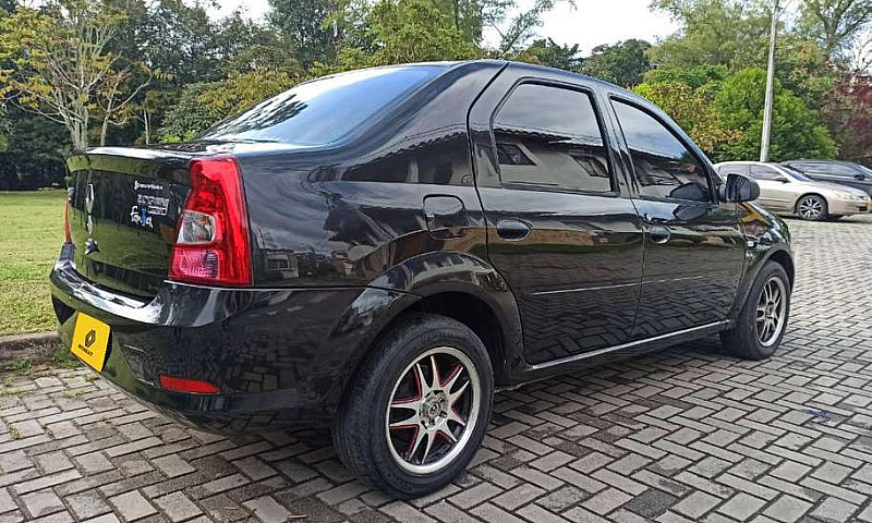 Renault Logan Famili...