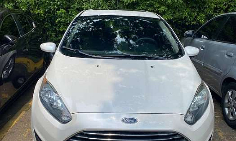 Vendo Ford Fiesta Se...