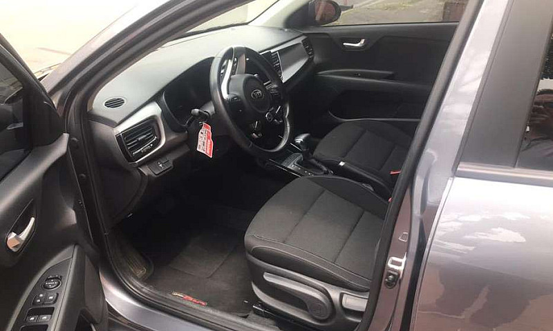 Kia Río Vibran 2021...