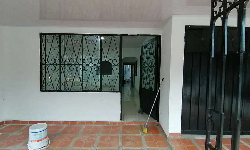 Se Vende Casa...