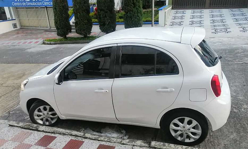 Nissan March Automat...