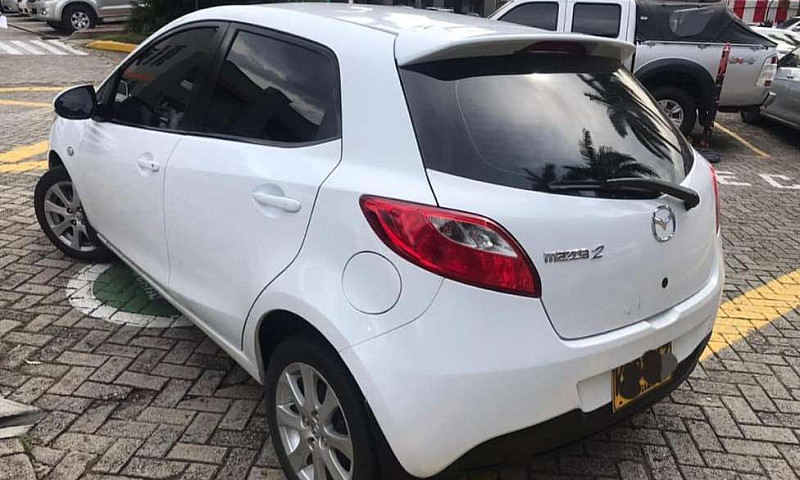 Se Vende Mazda 2 En ...