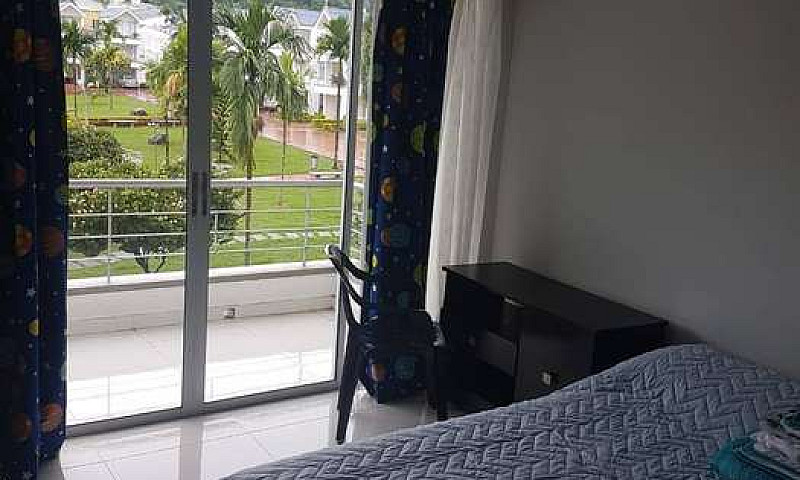 Habitacion Amoblada...