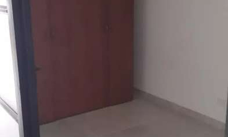 Se Arrienda Apartaes...