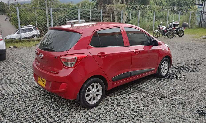 Vendo Hyundai I Gran...