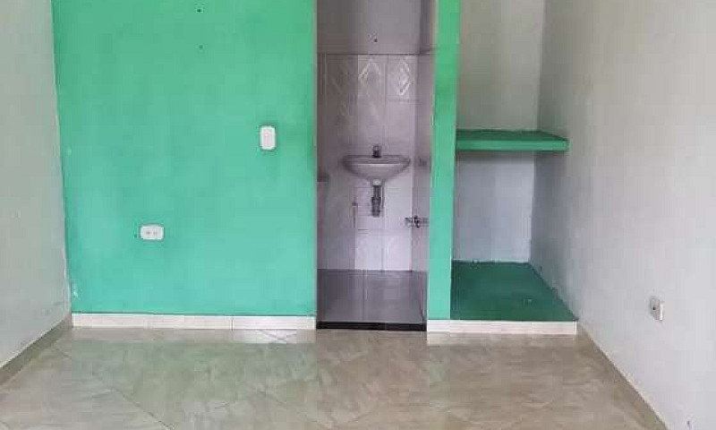Se Arrienda Habitaci...