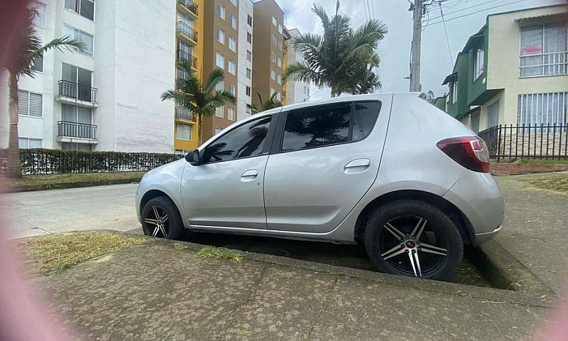 Vendo Renault Sander...