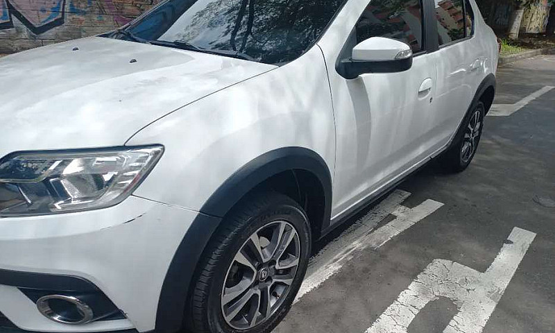Renault Logan Privil...