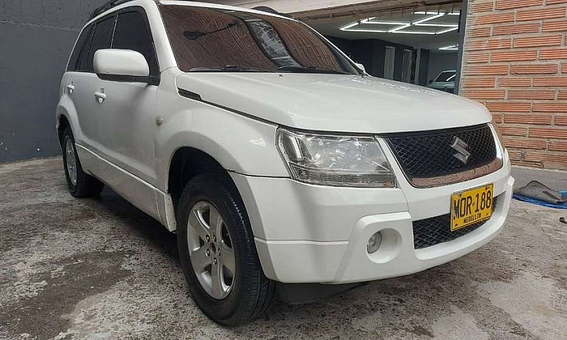 Susuki Grand Vitara ...