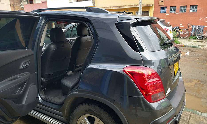 Hermosa Chevrolet Tr...