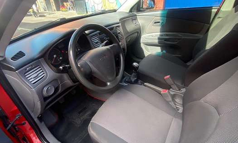 Kia Rio Xcite 1.6...