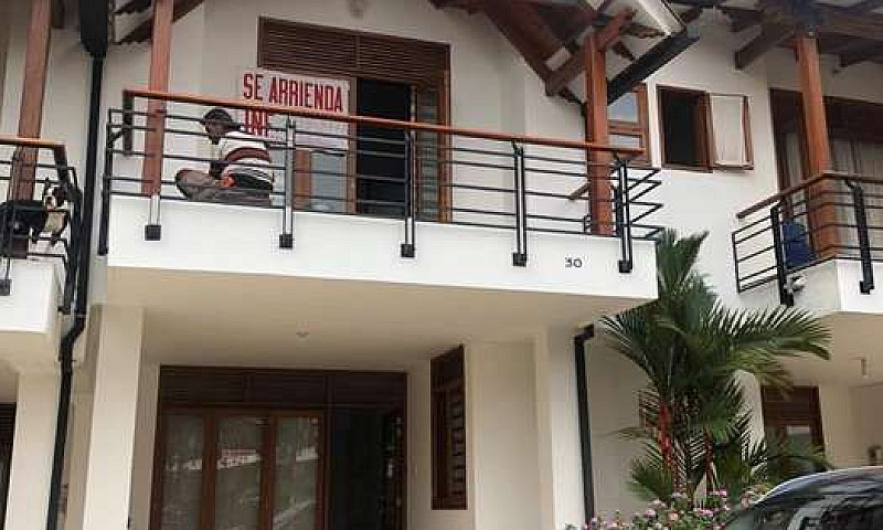 Arriendo Casa Guadua...