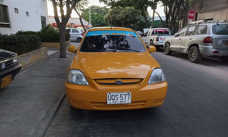 Vendo Hermoso Taxi K...