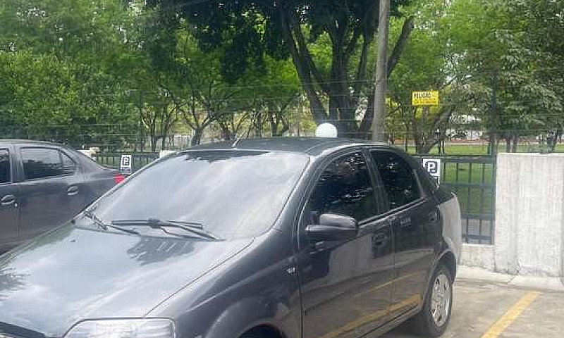 Vendo Chevrolet Aveo...