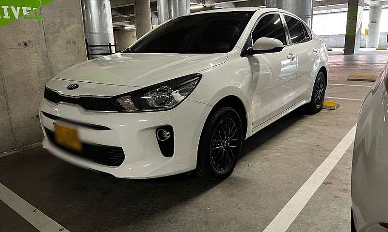 Vendo Kia Rio Excele...